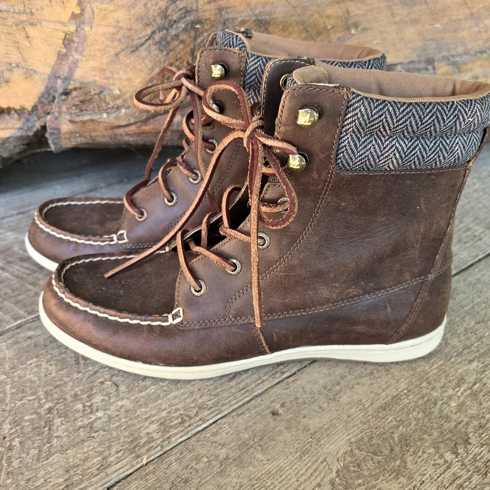 Brown Leather Ankle Boots with Herringbone Detail